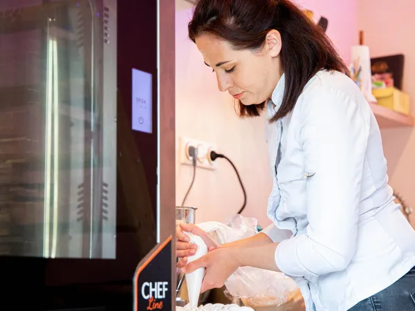 Initiez-vous aux classiques de la pâtisserie française avec Salomé - Image n°3 - Wecandoo