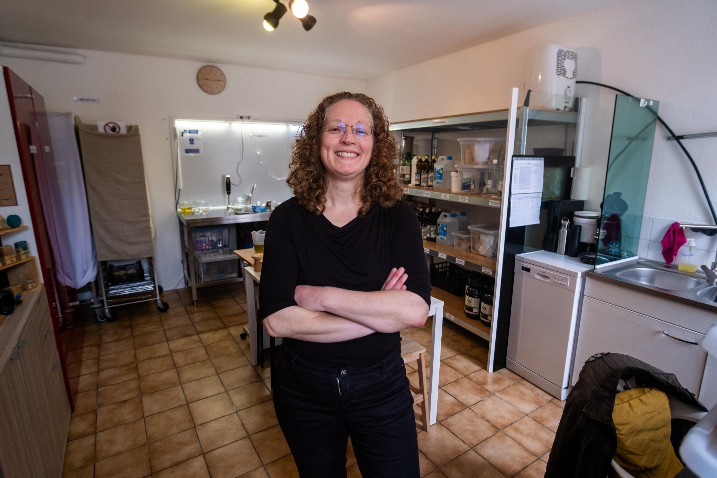 Wecandoo - Réalisez vos savons saponifiés à froid avec Solène - Image n°12