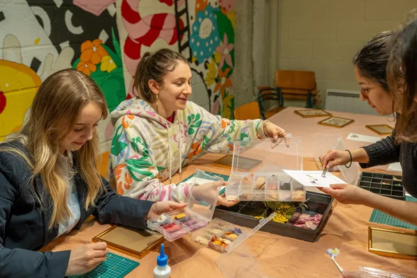 Réalisez votre herbier avec Julie - Afbeelding nr. 2 - Wecandoo