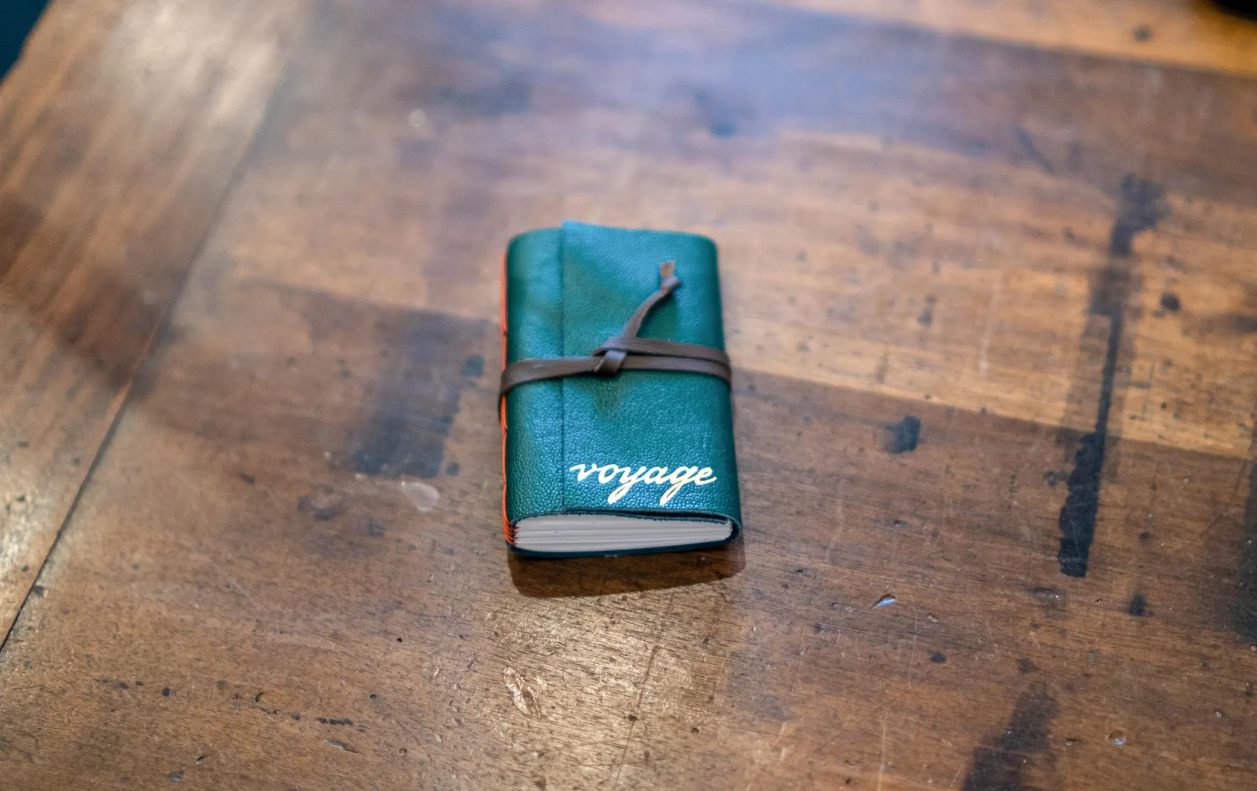 Réalisez votre carnet de voyage en cuir local avec Marjorie - Image n°4 - Wecandoo