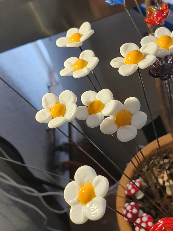 Réalisez des objets déco en verre de Murano avec Cendrine - Image n°3 - Wecandoo