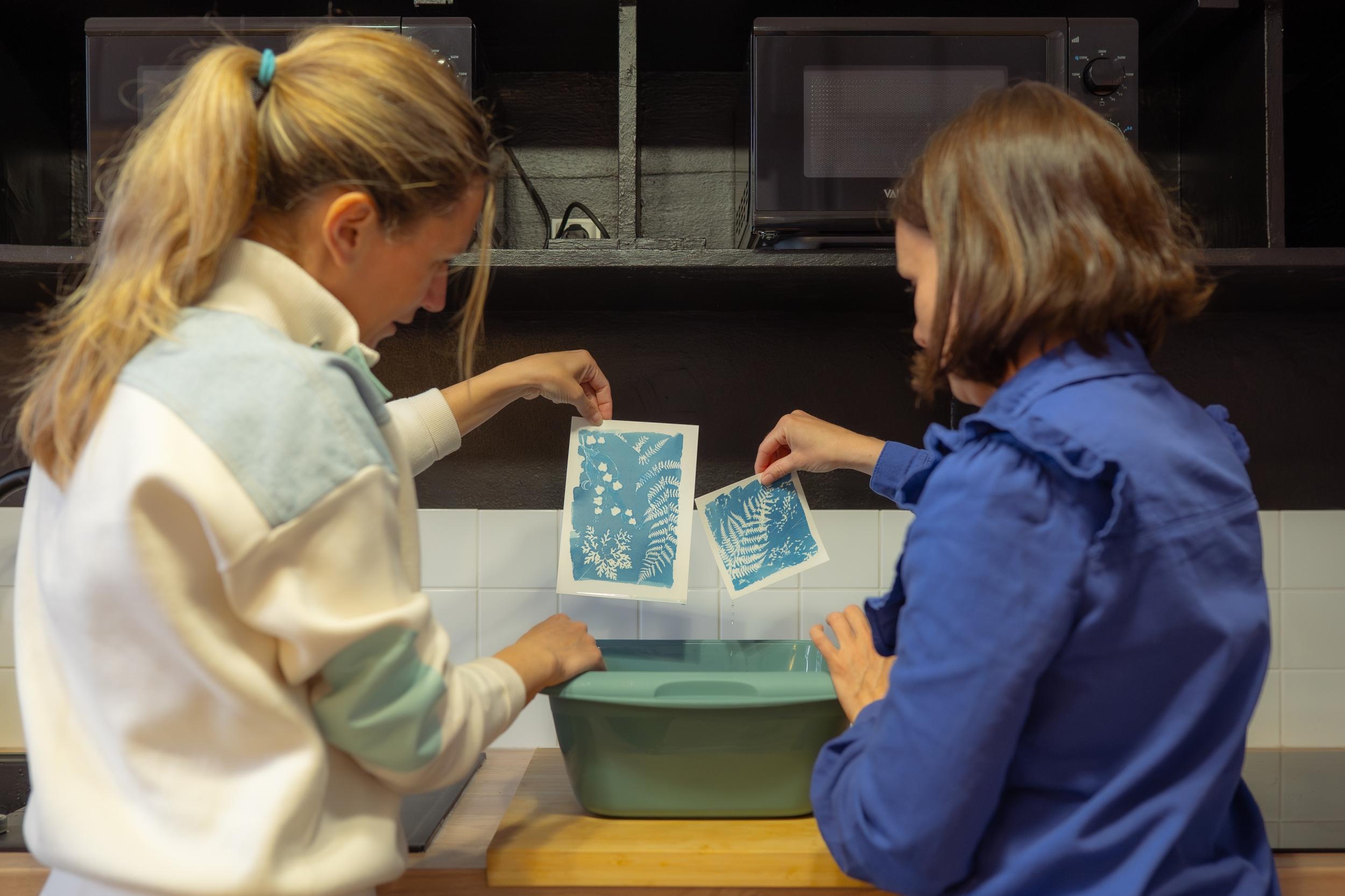 Wecandoo - Initiez-vous au cyanotype avec Mathilde - Image n°7