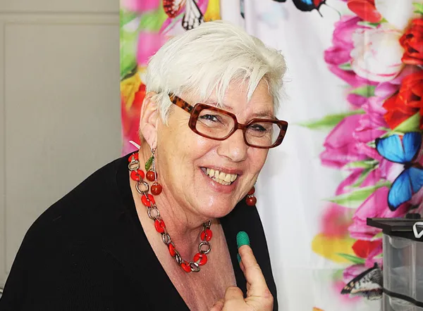 Réalisez votre photophore en vitrail Tiffany avec Sylvie - Image n°5 - Wecandoo