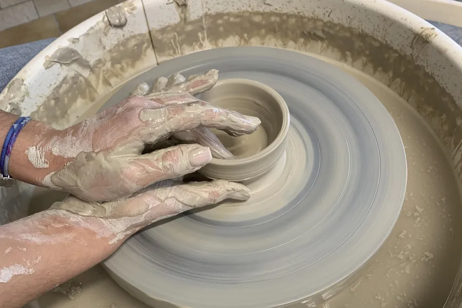 Initiez-vous au tour de potier avec Audrey - Image n°1 - Wecandoo