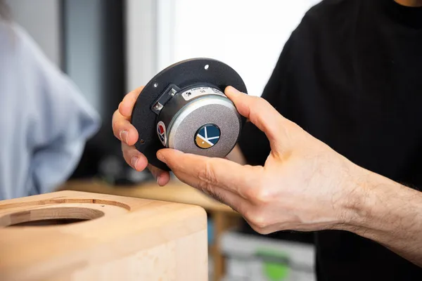 Réalisez votre paire d'enceintes hifi avec Michel - Image n°2 - Wecandoo