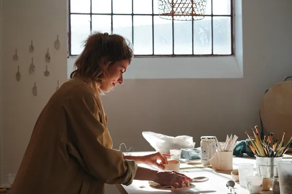 Initiez-vous au modelage et au décor sur céramique avec Clémentine - Image n°5 - Wecandoo