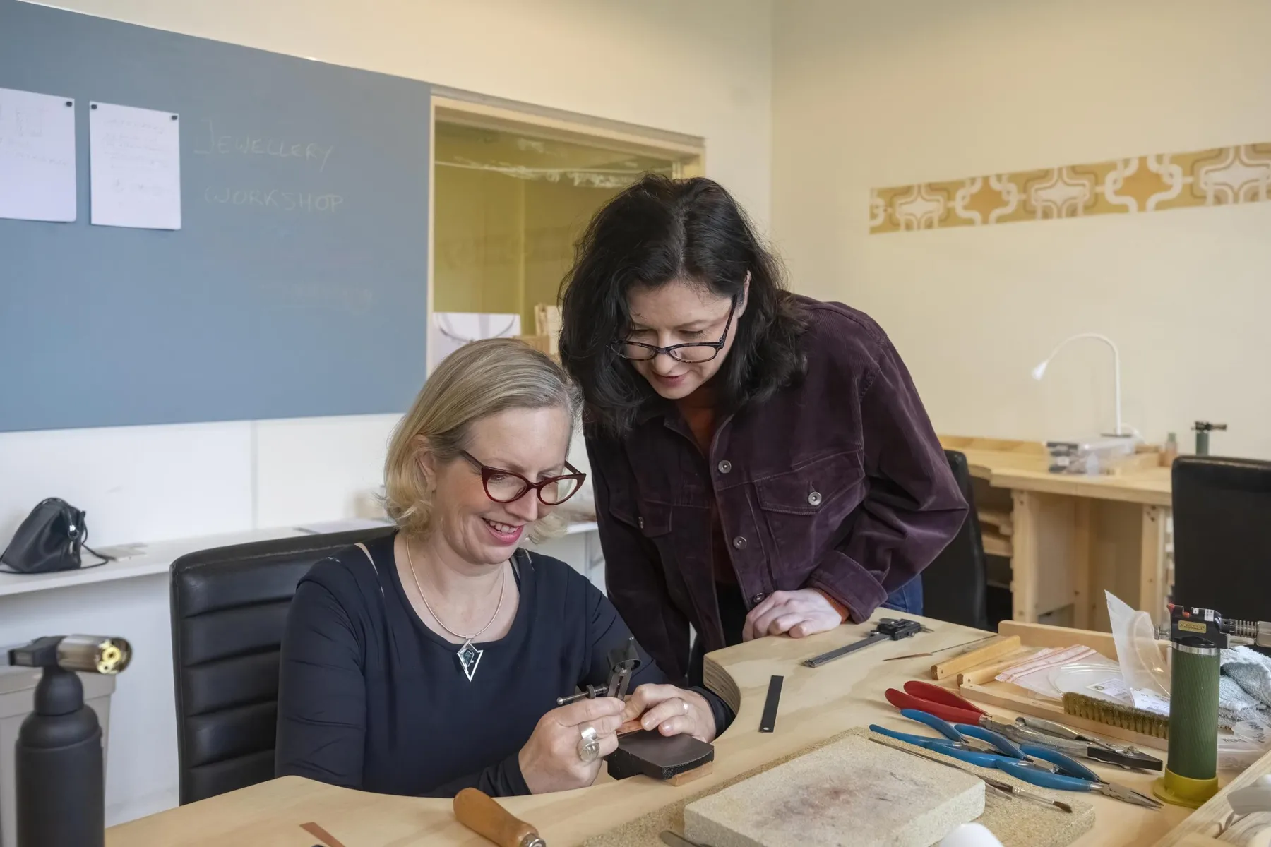 Réalisez votre bijou unique sur une journée avec Hade - Afbeelding nr. 1 - Wecandoo