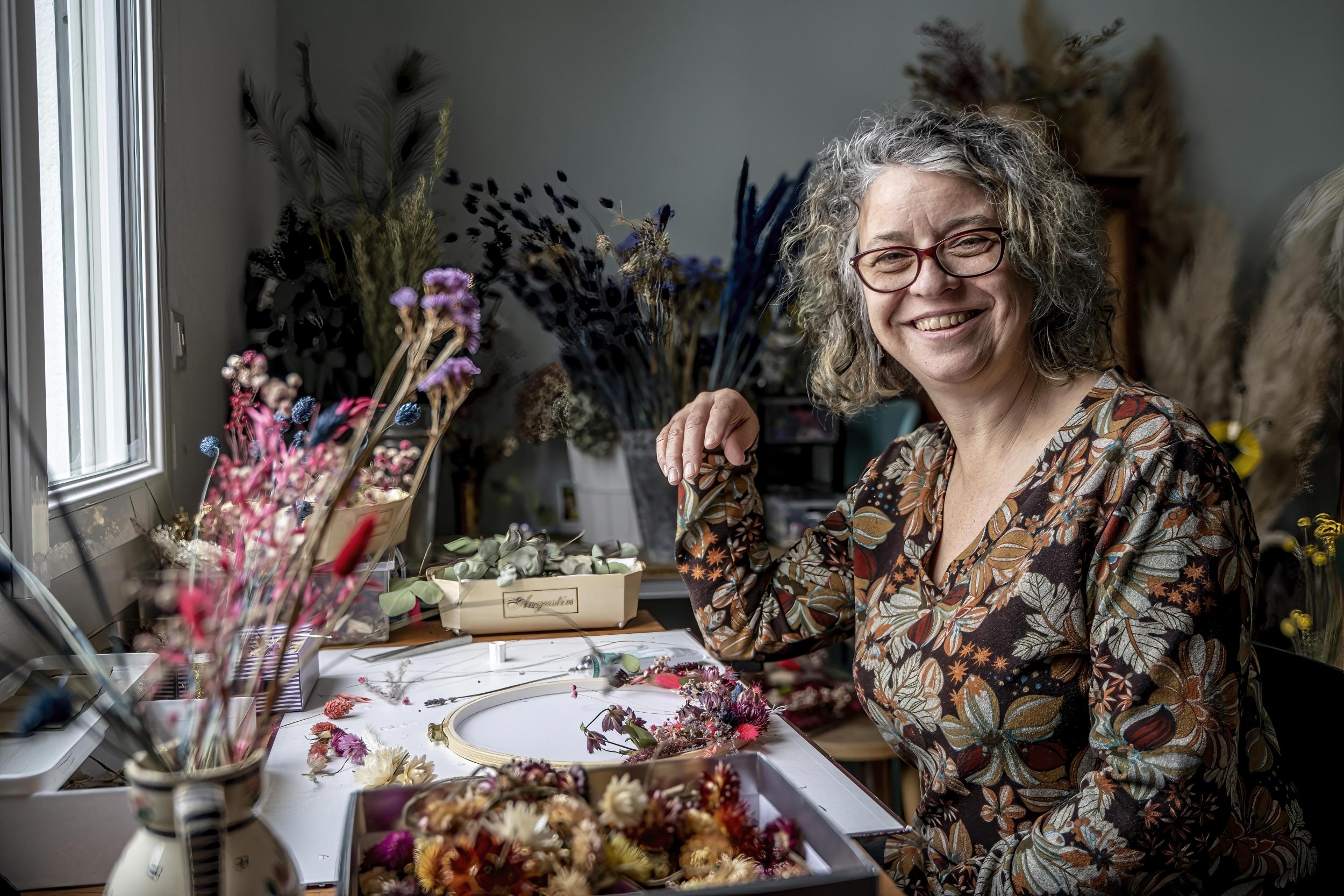 Wecandoo - Réunissez votre équipe et réalisez vos créations en fleurs séchées avec Lydia - Image n°5