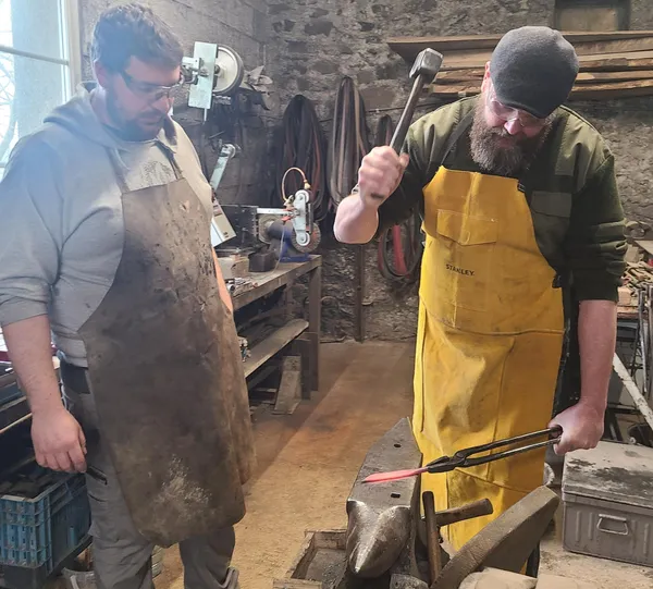 Forgez vos décapsuleurs sur-mesure en duo avec Samuel - Afbeelding nr. 3 - Wecandoo