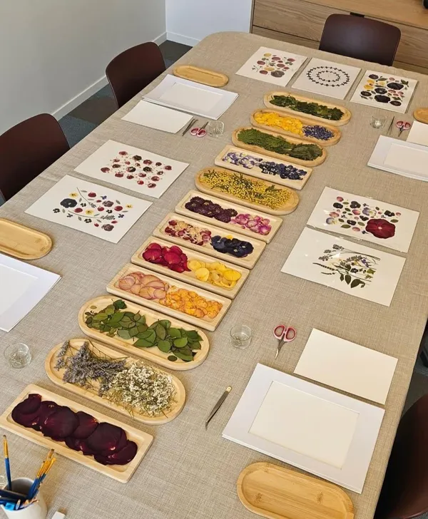 Créez votre herbier en fleurs séchées avec Gabrielle - Afbeelding nr. 3 - Wecandoo