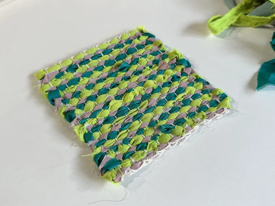 Découvrez le tissage sur cadre et l'upcycling avec Mathilde - Image n°1 - Wecandoo