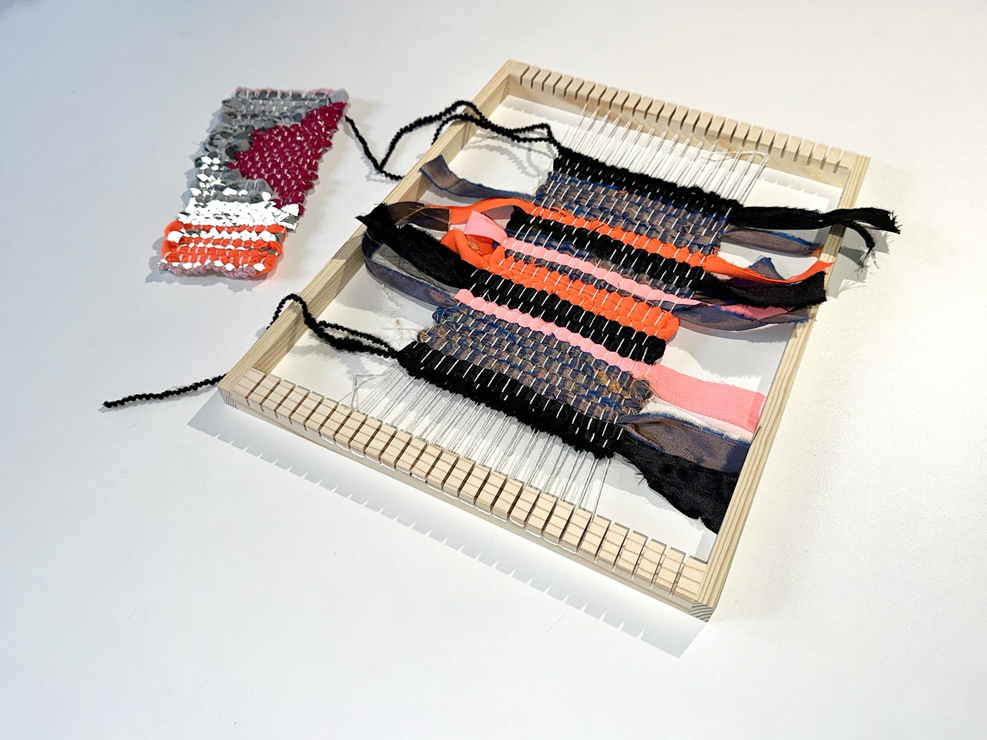 Wecandoo - Découvrez le tissage upcycling sur cadre avec Mathilde - Image n°8