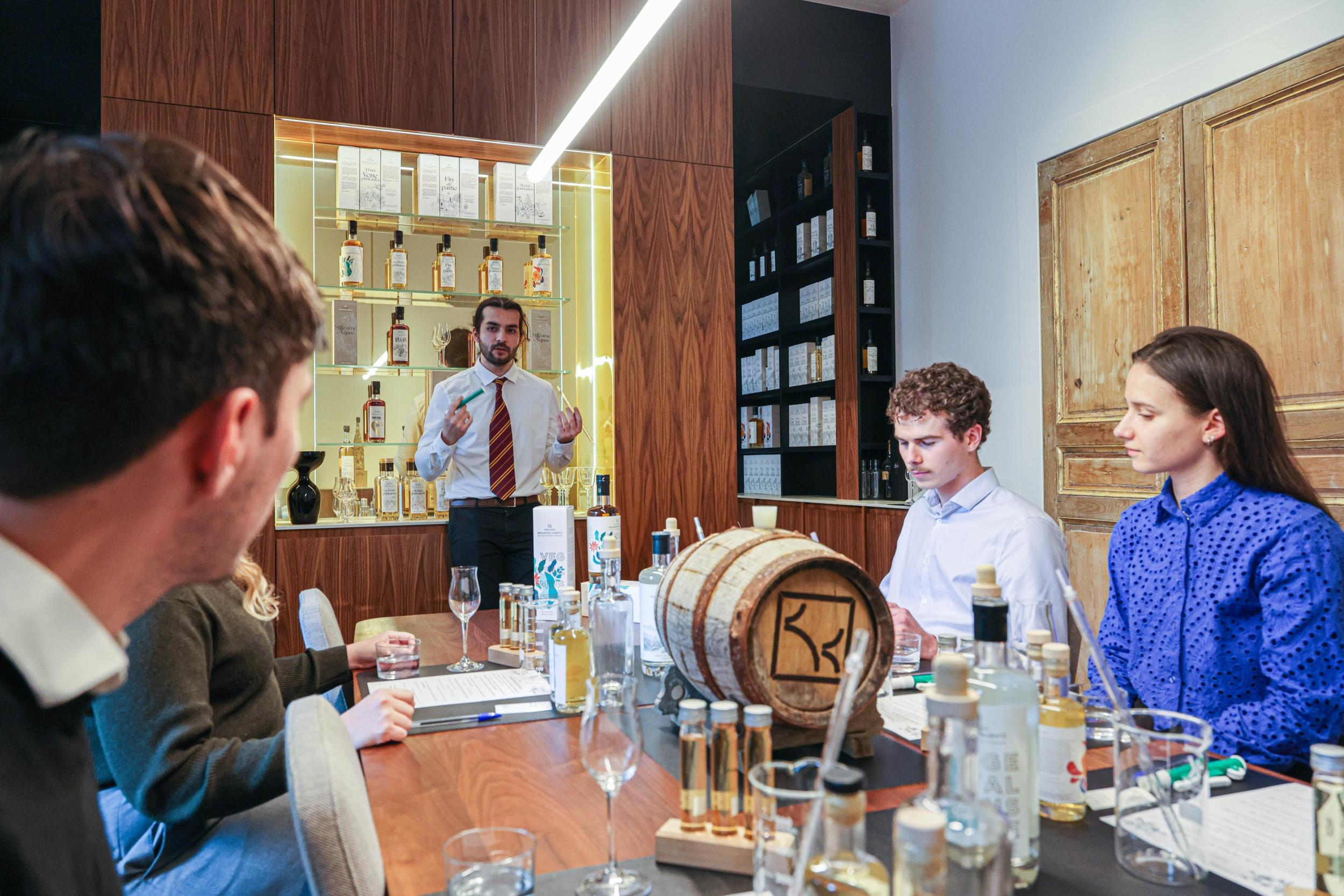 Wecandoo - Créez votre propre whisky (50cl) avec Benjamin et son équipe - Image n°6