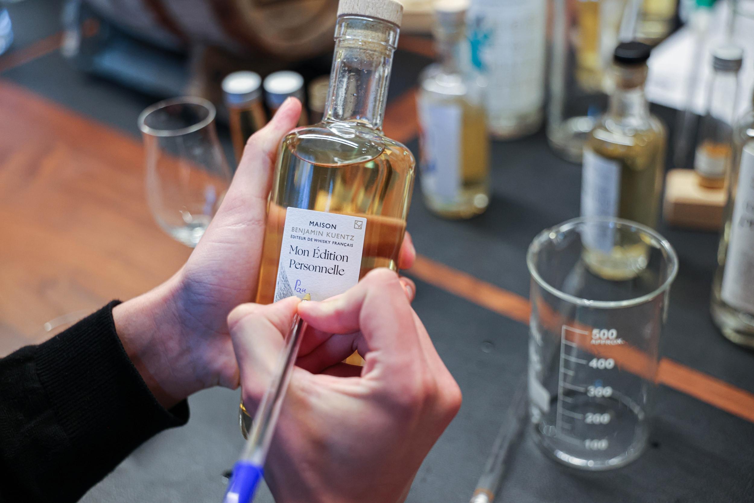 Wecandoo - Créez votre propre whisky (50cl) avec Benjamin et son équipe - Image n°5