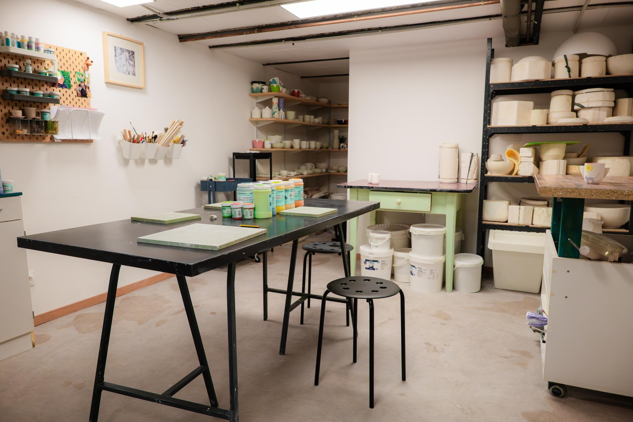 Wecandoo - Initiez-vous au décor sur porcelaine avec Marion - Image n°9