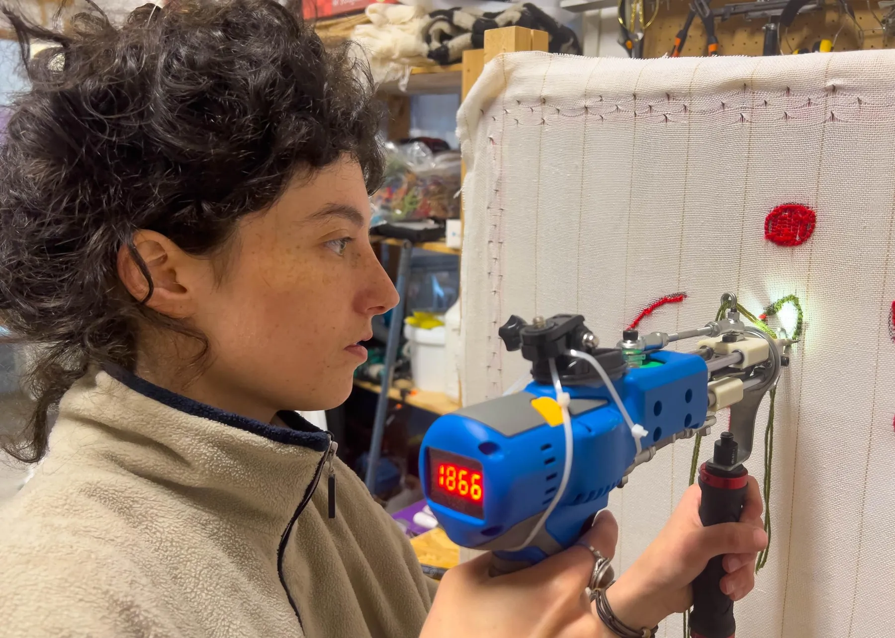 Initiez-vous au tufting avec Samuel - Image n°5 - Wecandoo