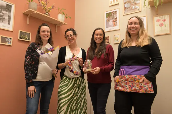 Réalisez votre cloche de fleurs séchées - Image n°5 - Wecandoo