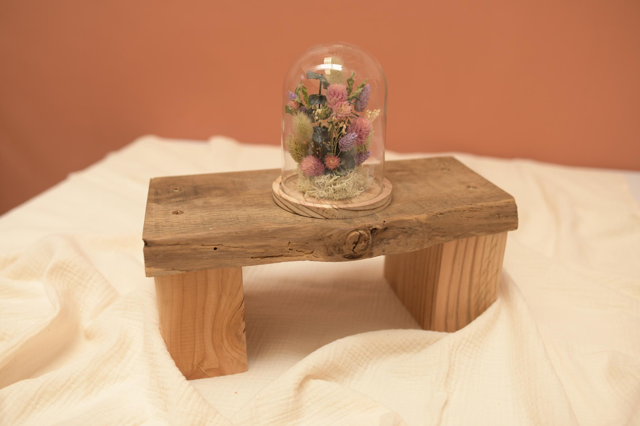 Réalisez votre cloche de fleurs séchées