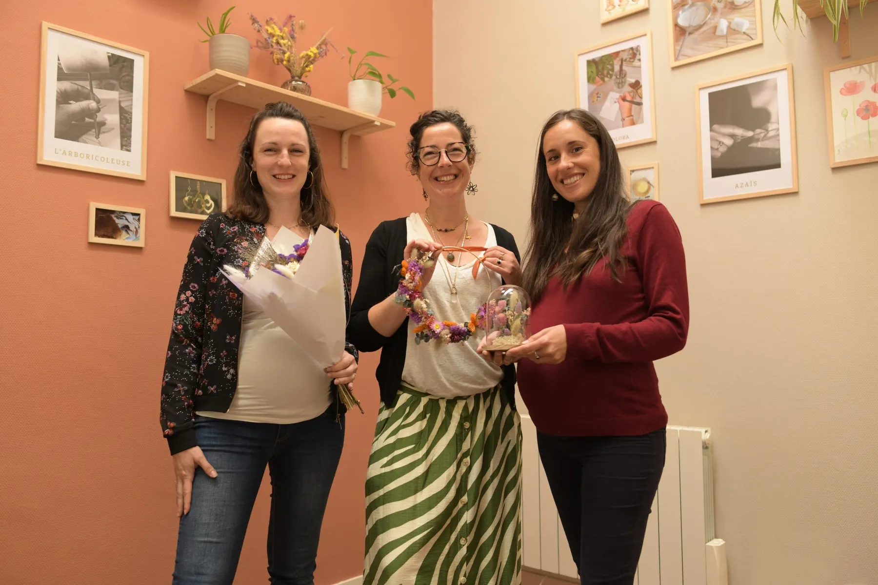 Réalisez votre couronne de fleurs séchées avec Shirley - Image n°5 - Wecandoo