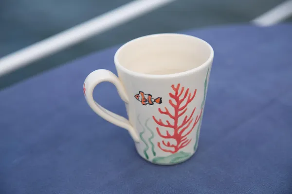 Initiez-vous au décor sur céramique avec Laurence - Image n°4 - Wecandoo