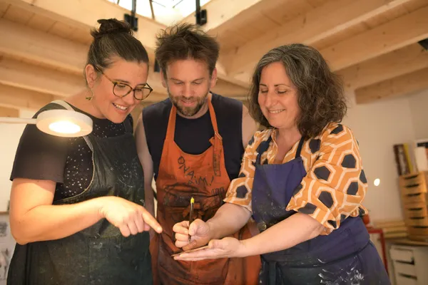 Découvrez la gravure eau-forte sur cuivre et l'aquatinte sur une journée avec Cécile - Image n°2 - Wecandoo