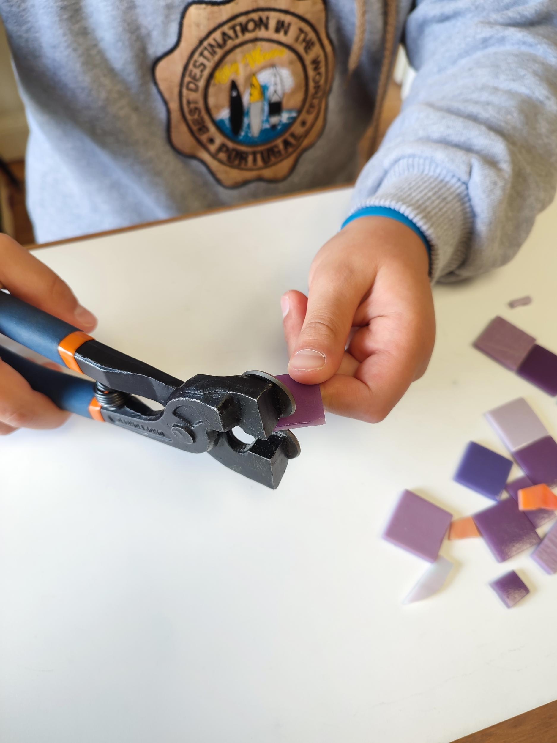 Wecandoo - Participez à un atelier mosaïque en duo avec votre enfant accompagnés par Amandine - Image n°1