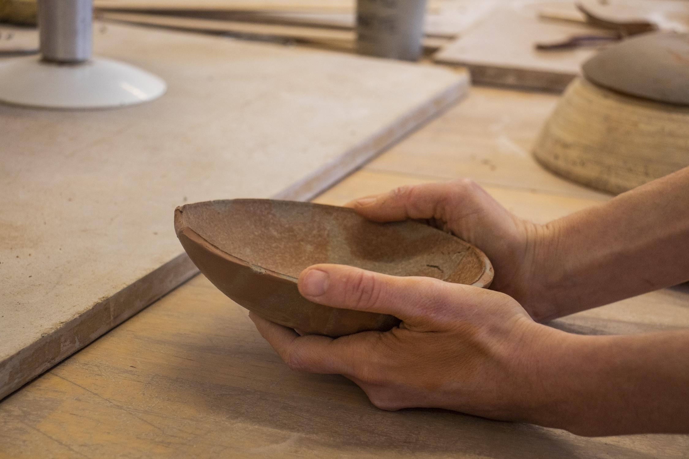 Initiez-vous à la technique de la terre-mêlée avec Sandra - Image n°5 - Wecandoo