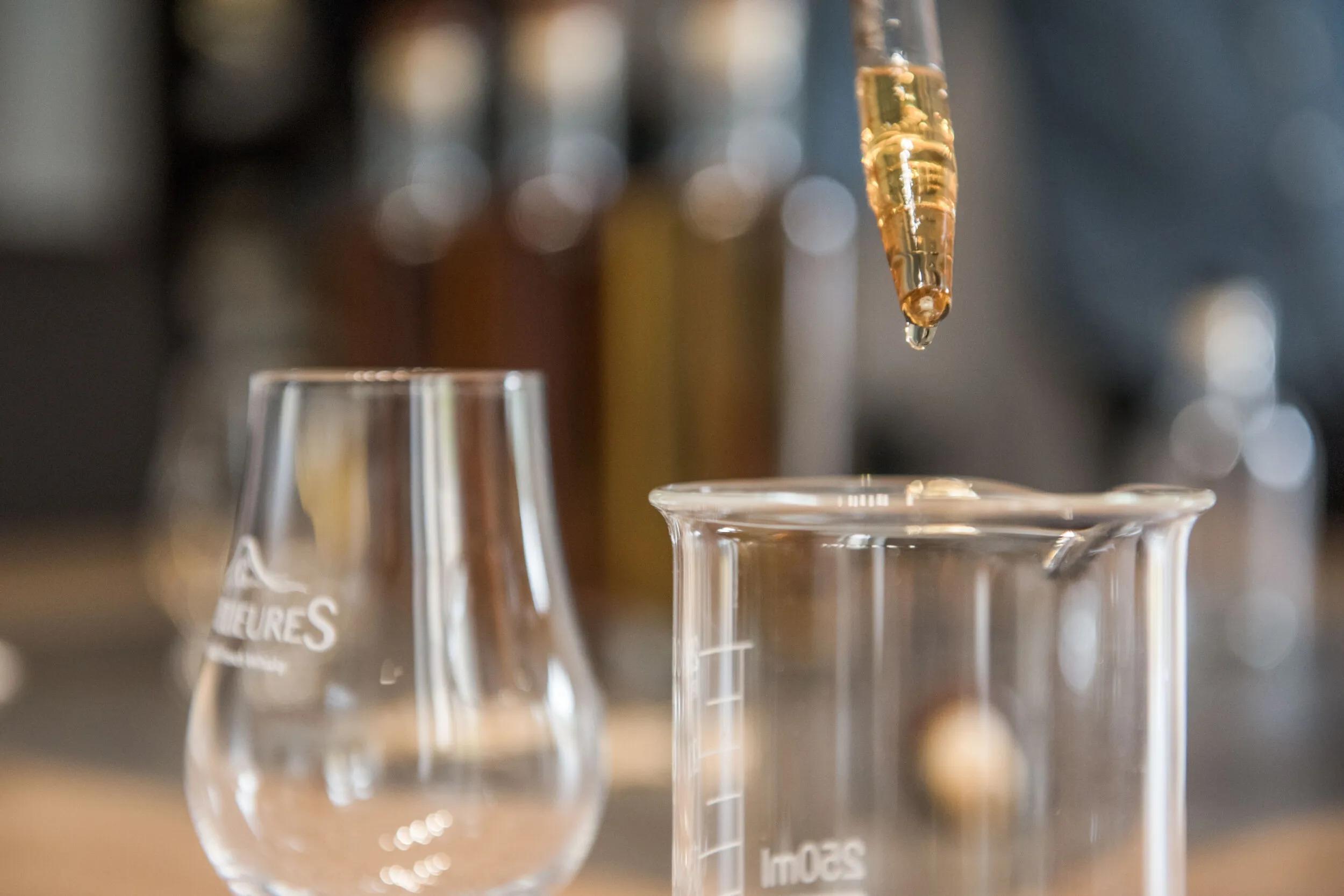 Assemblez votre whisky en groupe