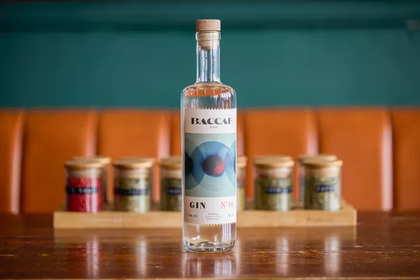 Créez votre propre gin en duo avec Aymeric, Francisco et Julien - Image n°4 - Wecandoo