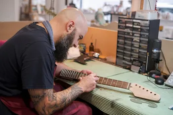 Wecandoo - Initiez-vous à l'entretien de votre guitare