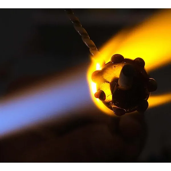 Découvrez l'art du verre filé au chalumeau avec Septy - Afbeelding nr. 3 - Wecandoo