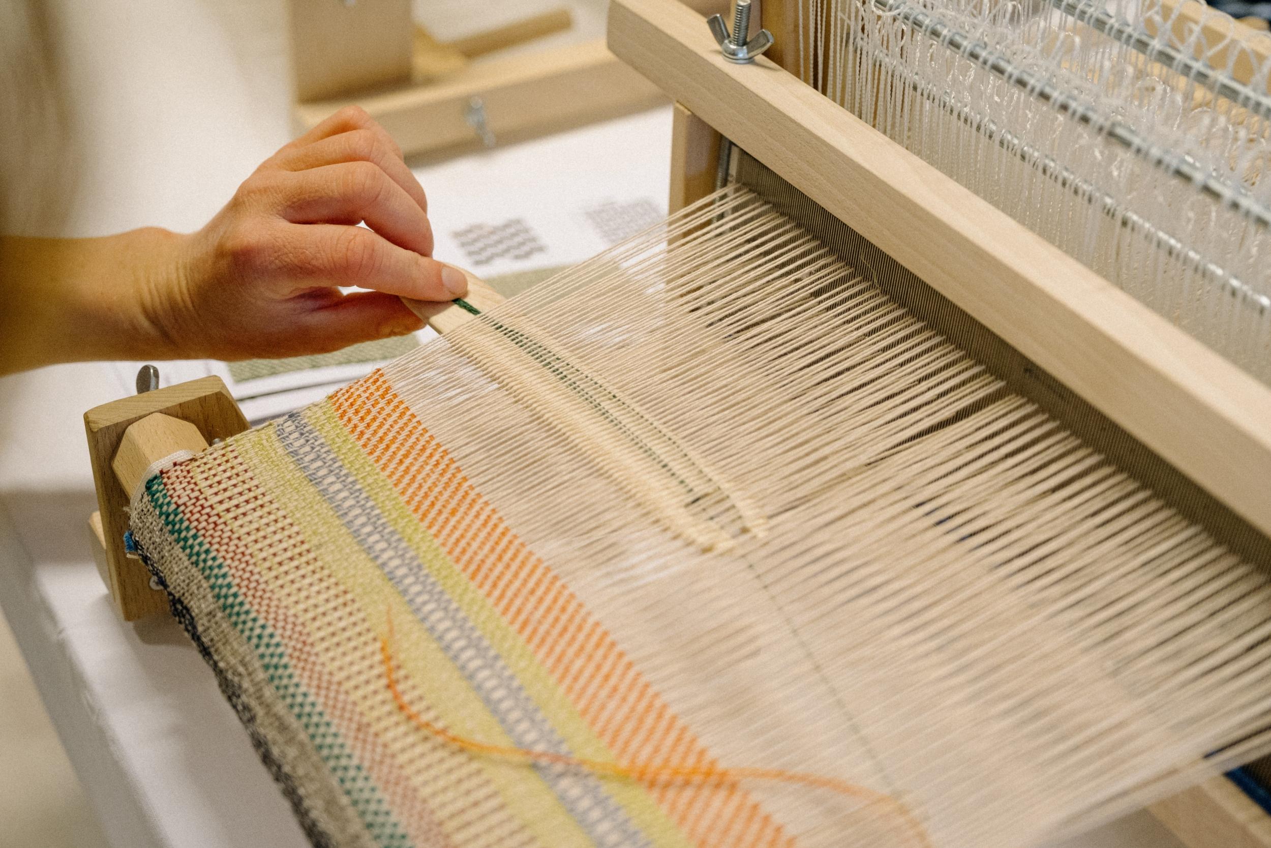 Initiez-vous à l’art du tissage sur métier avec Coline - Image n°3 - Wecandoo