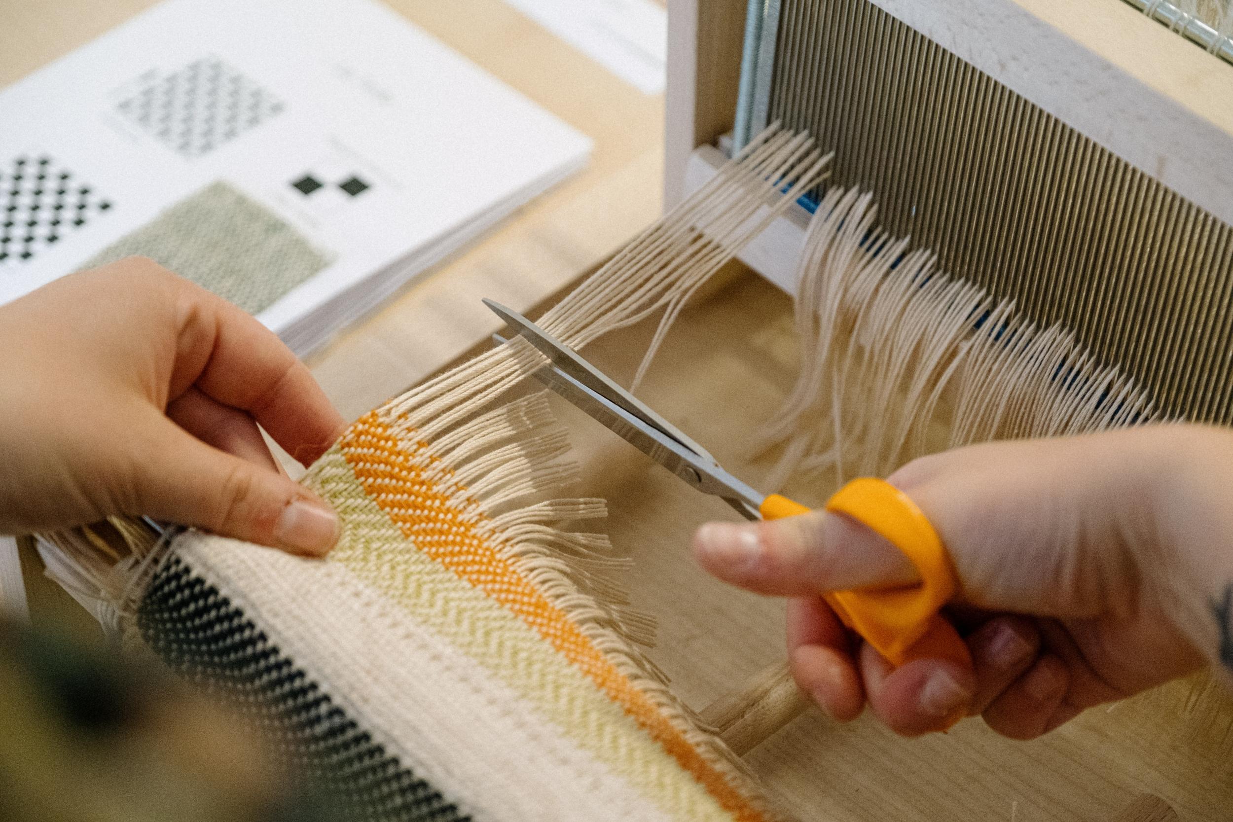 Initiez-vous à l’art du tissage sur métier avec Coline - Image n°7 - Wecandoo