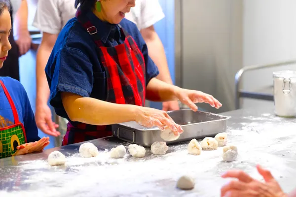 Initiez-vous à la confection de mochis avec Miku et Sachiyo - Image n°2 - Wecandoo