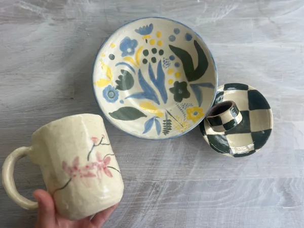 Initiez-vous à la peinture sur céramique avec Gwen - Image n°5 - Wecandoo