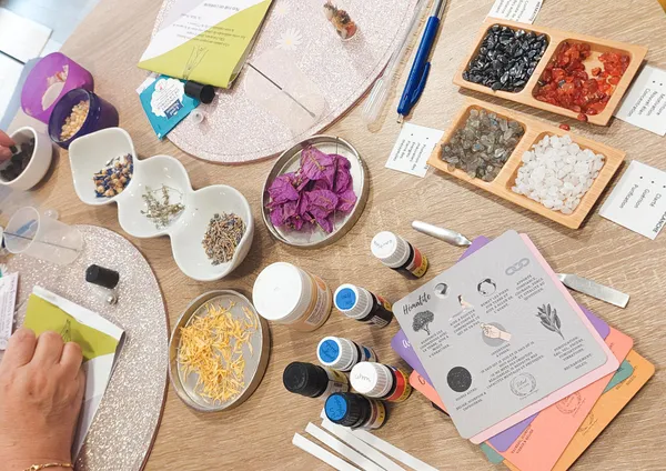 Créez votre roll-on d'aromathérapie avec Marjorie - Image n°4 - Wecandoo