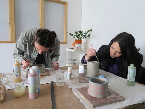 Modelez et décorez votre pièce en céramique avec Clara - Image n°2 - Wecandoo