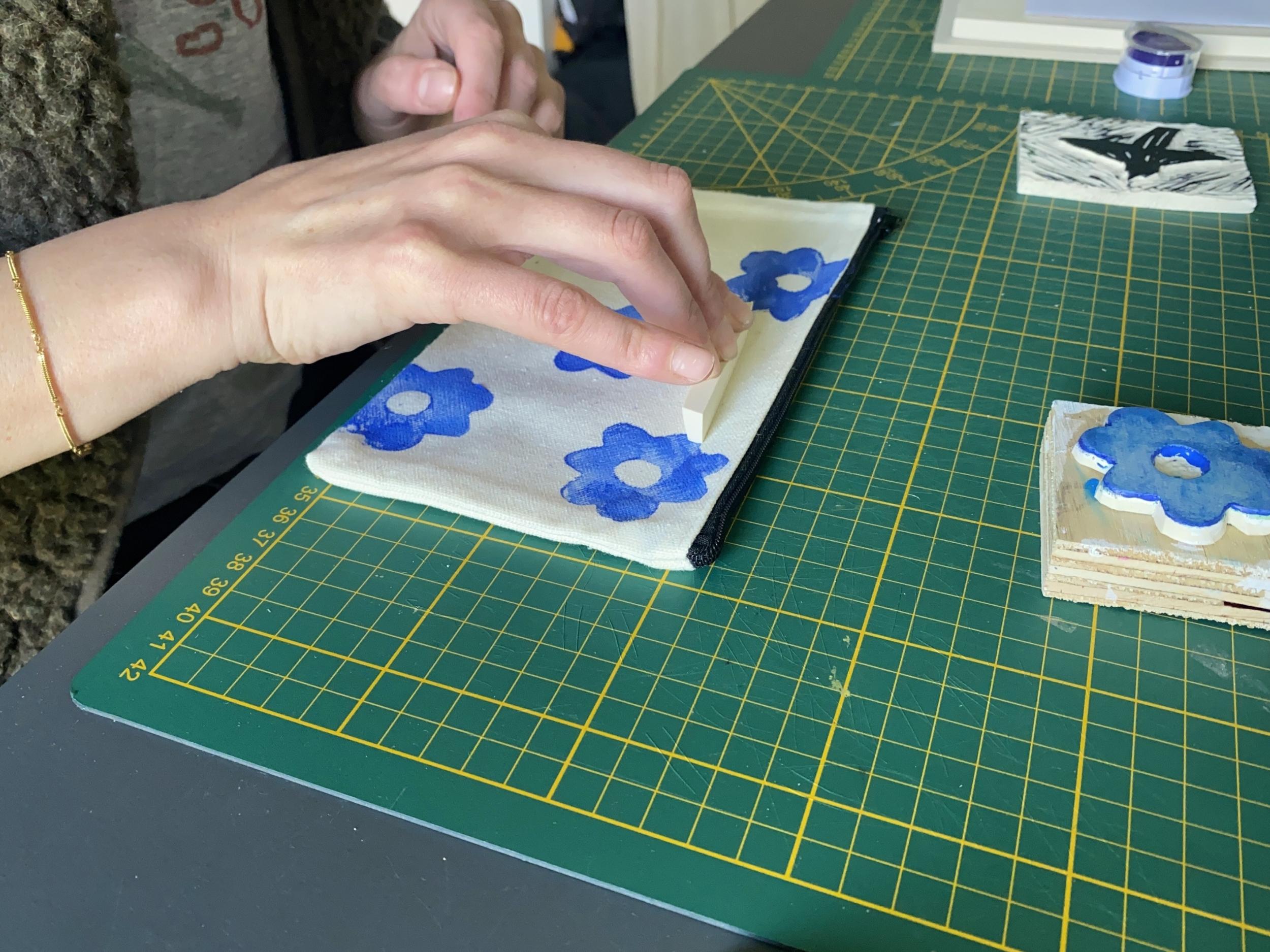 Wecandoo - Réalisez vos tampons en linogravure avec Héloïse - Image n°4