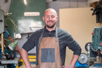 Ludovic: Forgeron Coutelier in Finistère (29)