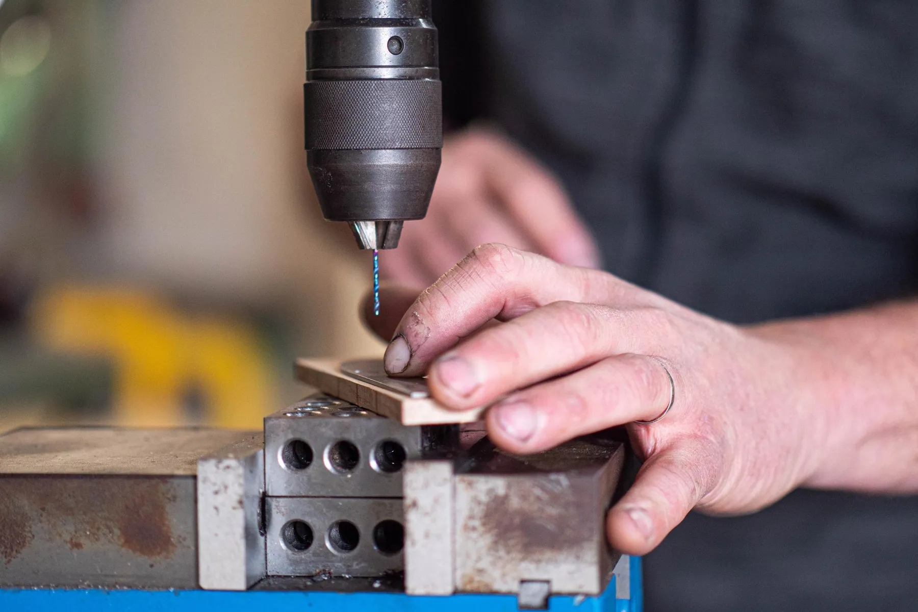 Montez et assemblez votre couteau pliant avec Ludovic - Image n°1 - Wecandoo