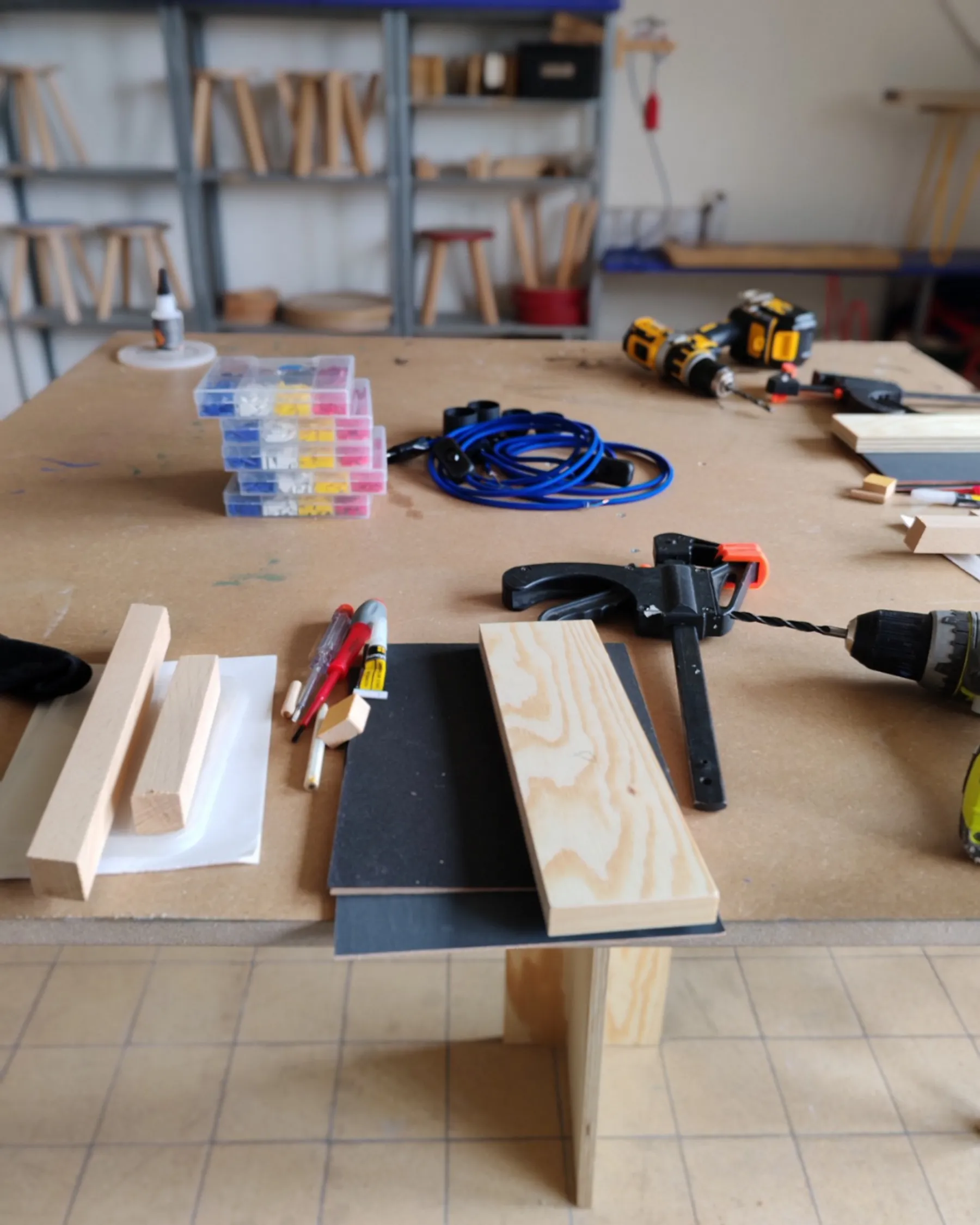 Réalisez votre lampe murale design avec Alix - Image n°2 - Wecandoo