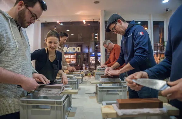 Initiez-vous à l'affûtage sur pierre avec Marina - Image n°2 - Wecandoo