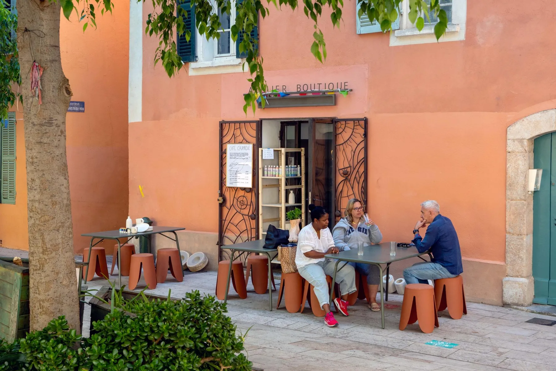 Décorez votre petite pièce en céramique avec Victor - Image n°4 - Wecandoo