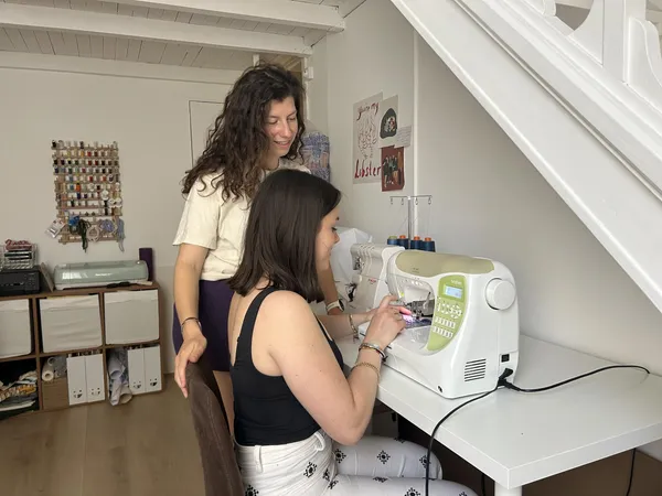 Apprenez à broder et personnaliser vos serviettes de table - Image n°4 - Wecandoo