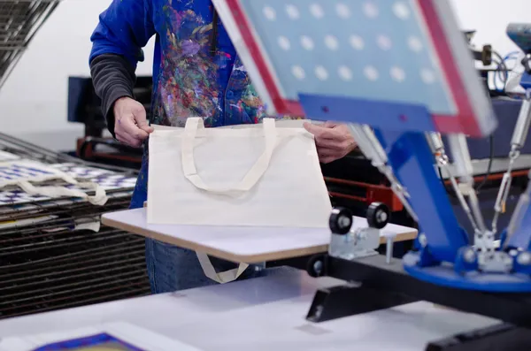 Initiez-vous à la sérigraphie avec Alexis - Image n°4 - Wecandoo