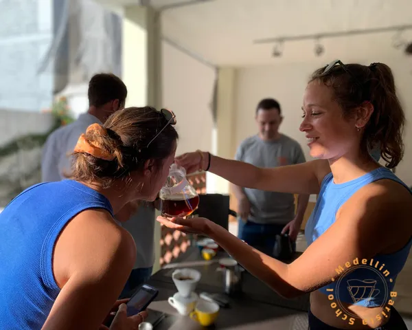 Découvrez l'art du slow coffee avec Maxime - Image n°4 - Wecandoo