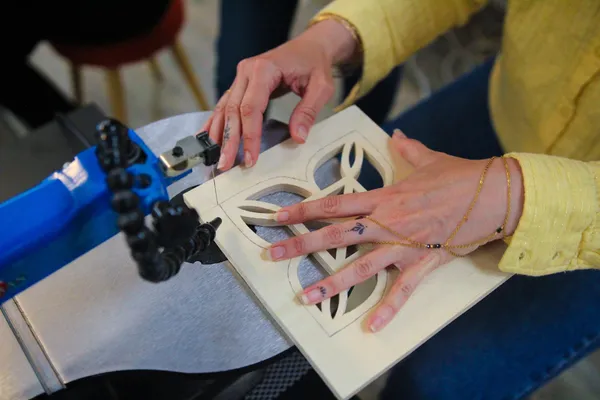 Initiez-vous au chantournage à la scie électrique avec Marie - Image n°2 - Wecandoo