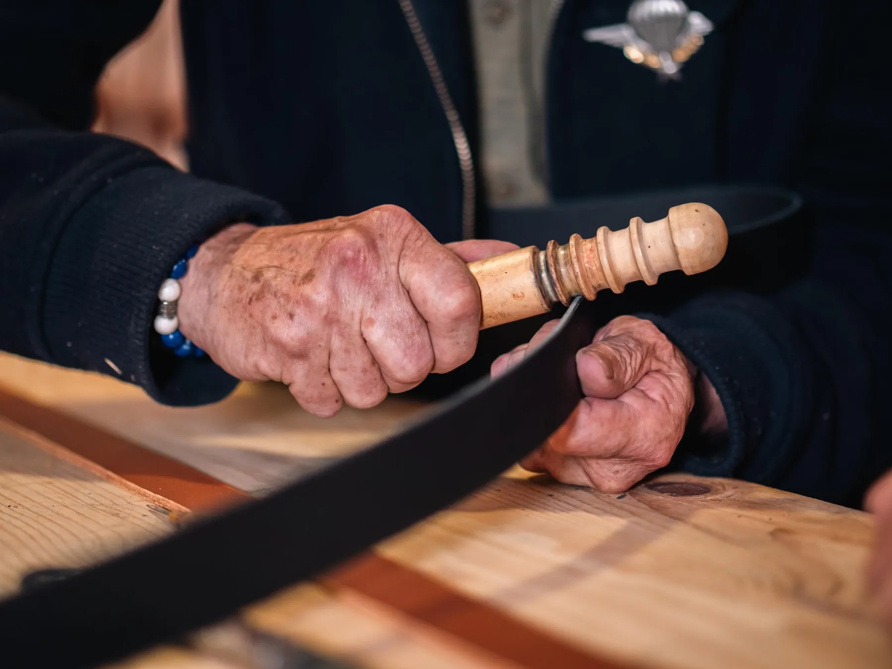 Réalisez votre ceinture en point sellier avec Jean-Marc - Image n°2 - Wecandoo