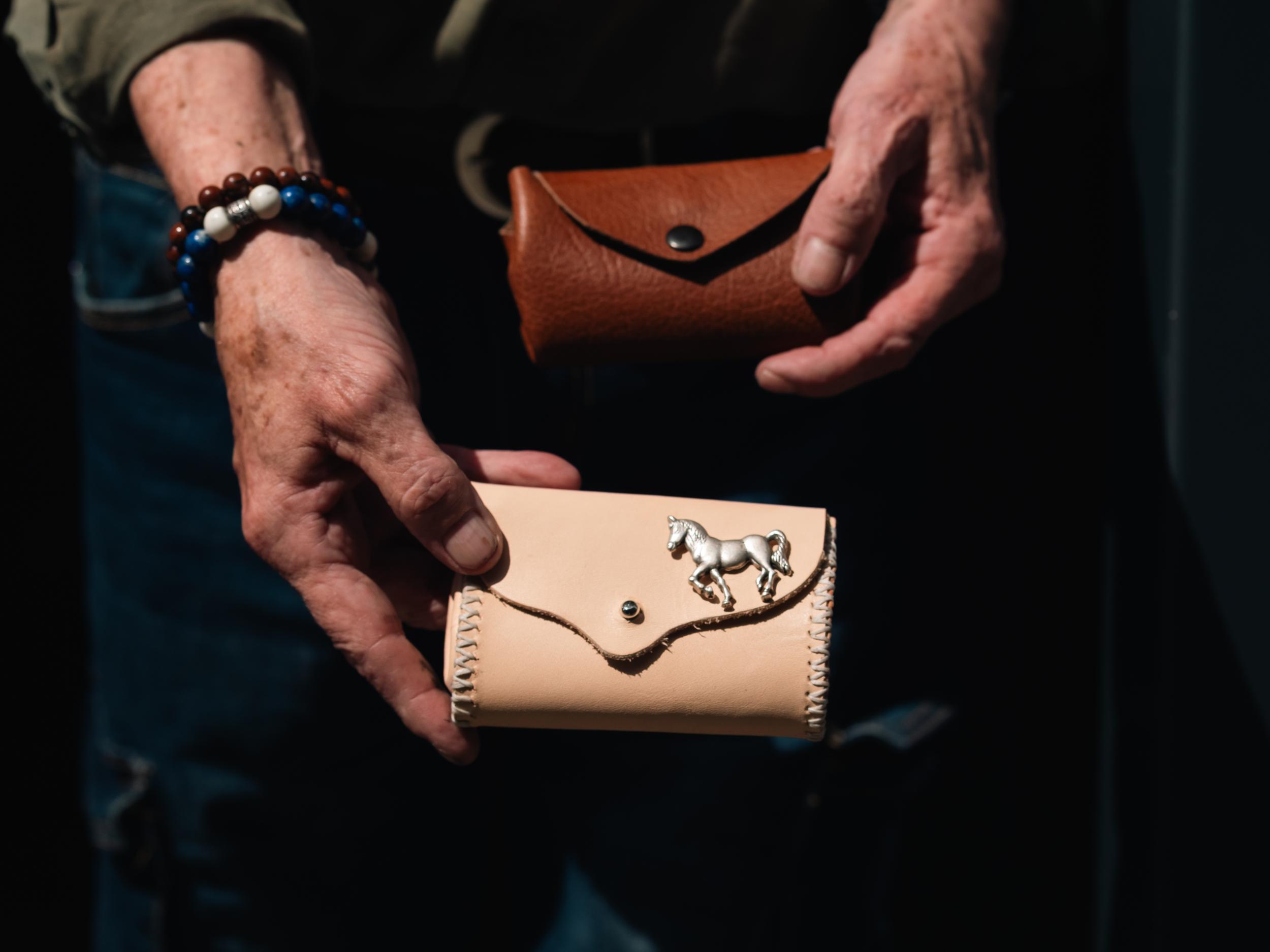 Initiez-vous à la maroquinerie à Finistère