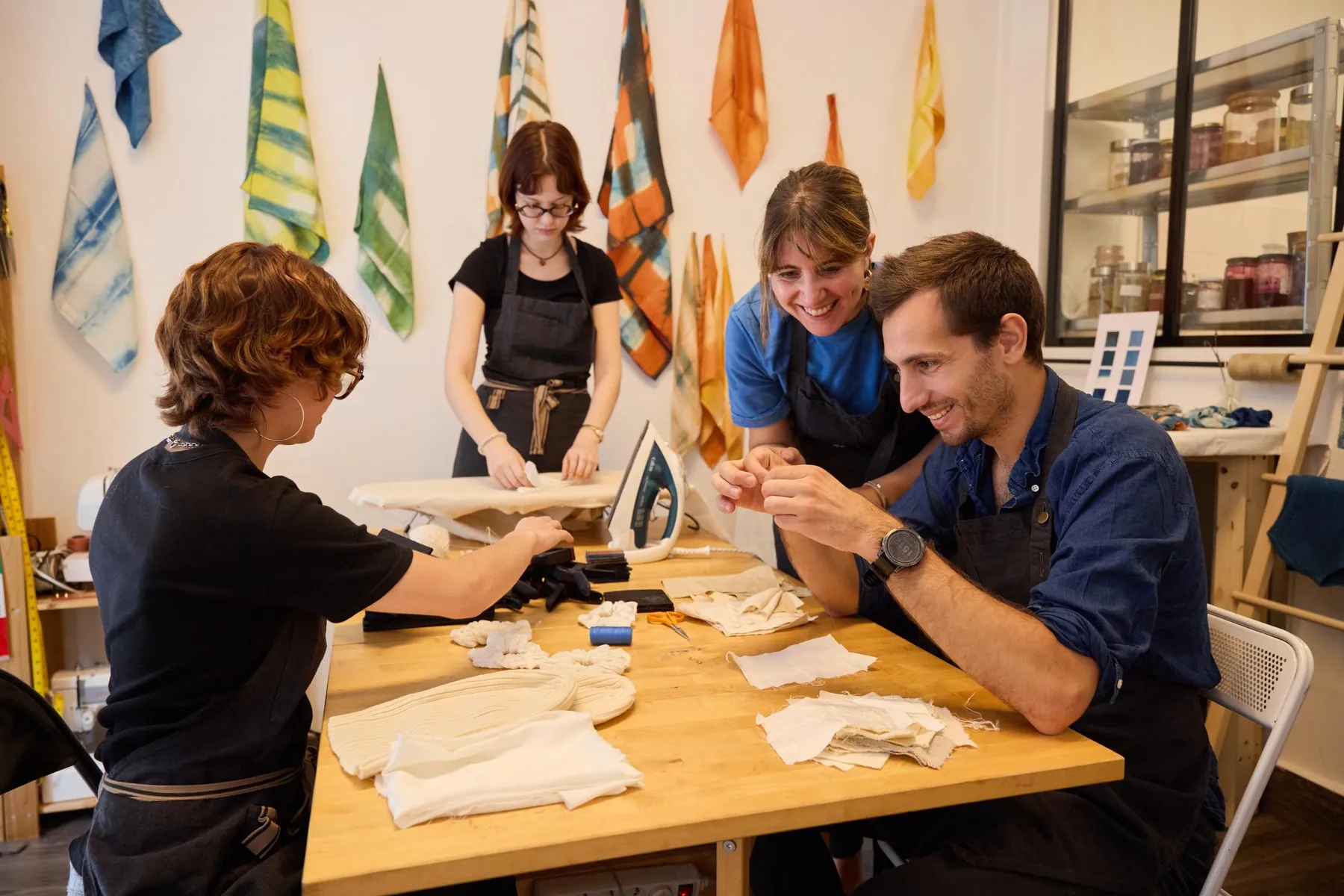 Créez votre  foulard en soie et teintures naturelles - Afbeelding nr. 5 - Wecandoo